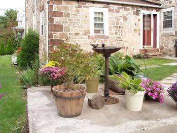 Historic Schoeneck Hotel B&B Lancaster Exterior photo